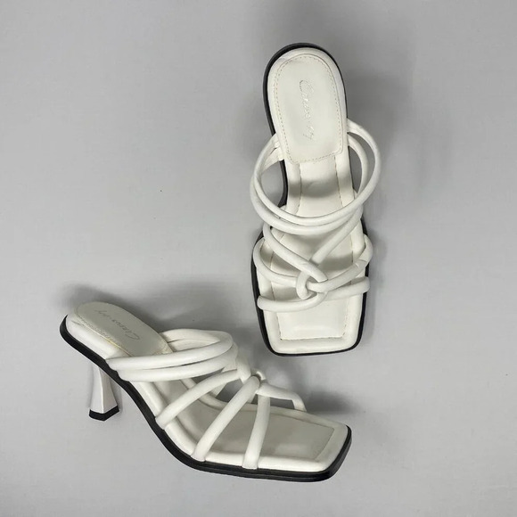 Circus NY White Strappy Sandal 8 - Picture 1 of 6